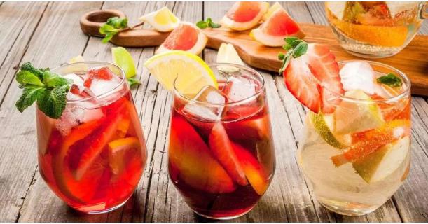5 Cocktail แอลกอฮอล์ต่ำ ดับร้อนง่าย ๆ สำหรับนักดื่มสายชิล