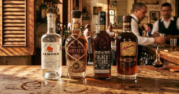 Rum Guide: ถอดรหัสความต่าง White, Gold, Dark เลือกขวดไหนดี?
