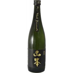 Yamamoto  Pure Black Junmai Ginjo (720 ml)
